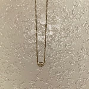 Kendra Scott necklace